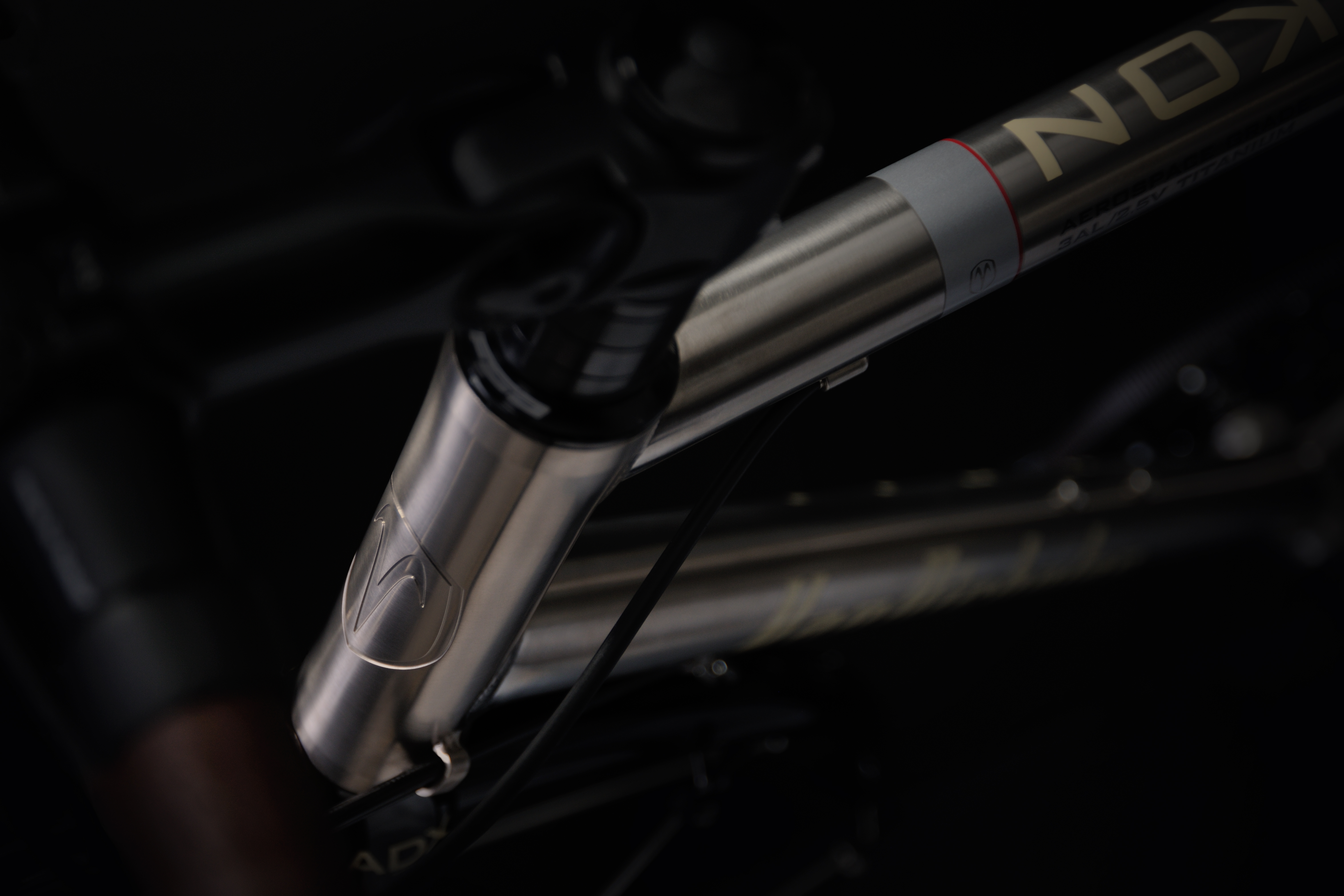 Yukon Rohloff stijlvolle titanium toerfiets Van Nicholas
